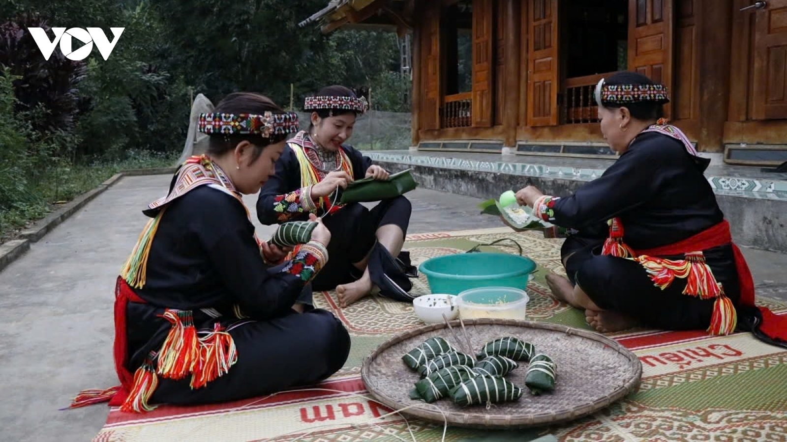 Red Dao people preserve Lunar New Year customs